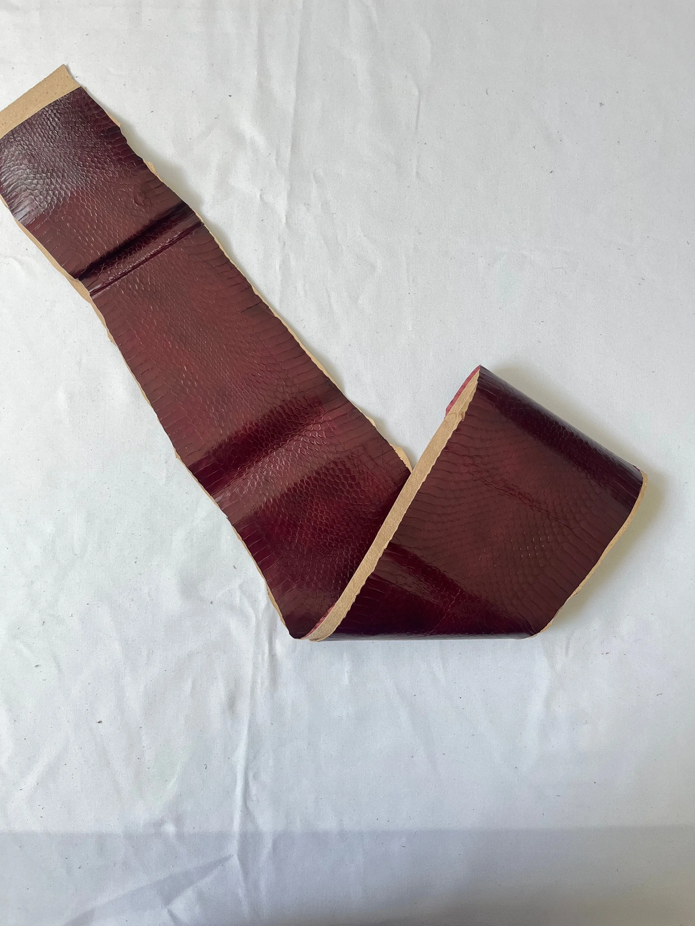 Genuine snake leather hide, thin and glossy color bordo, thickness 0,3mm(1 oz)