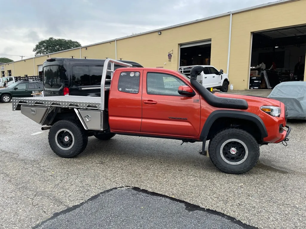 Mid-Size Norweld Deluxe Flatbed Tray