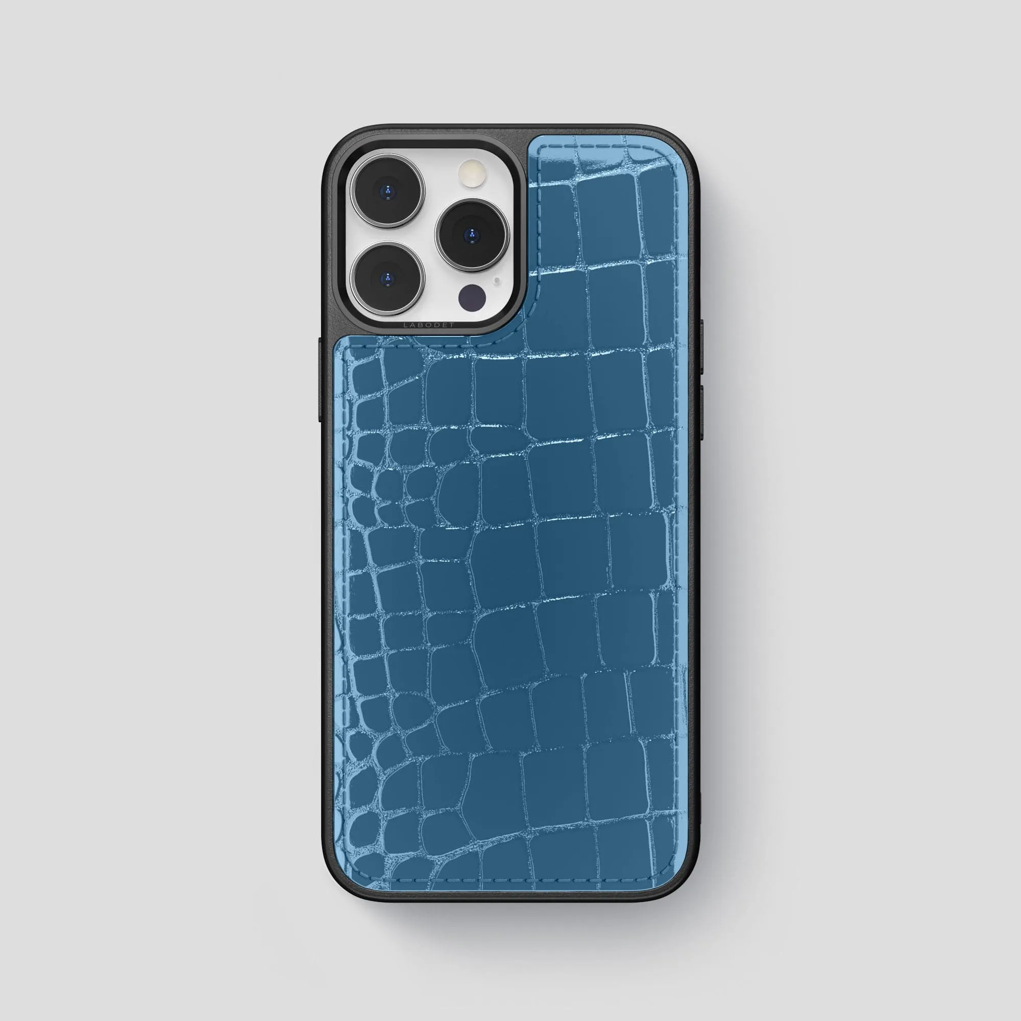 Sport Case For iPhone 15 Pro Max In Shiny Alligator