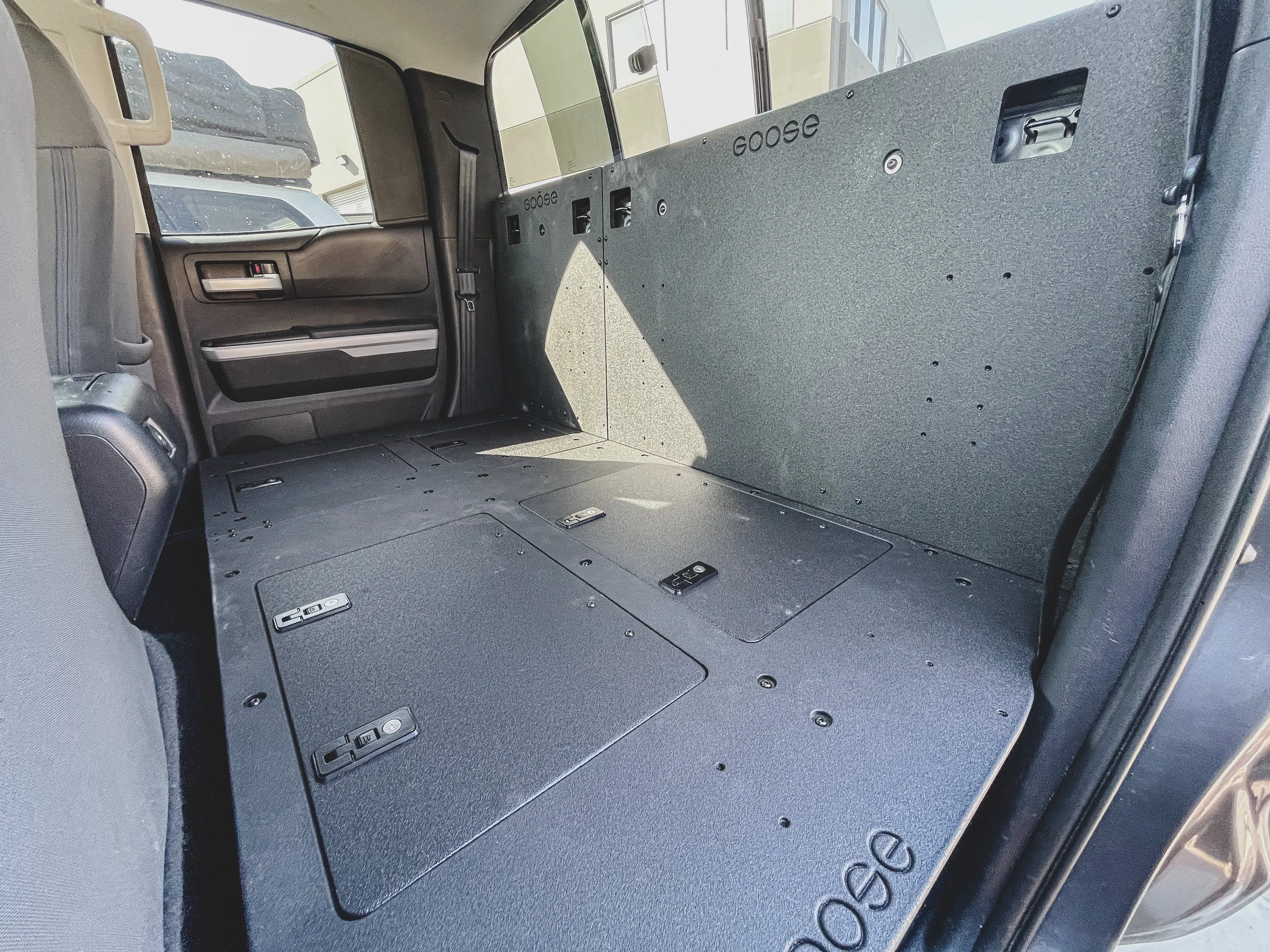 Toyota Tundra 2017-2020 2.5 Gen. Double Cab - Second Row Seat Delete Plate System