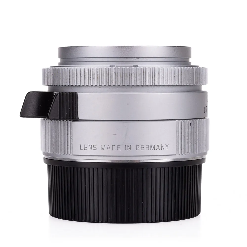 Used Leica Summicron-M 35mm f/2 ASPH, silver chrome (11882) - 6-Bit - UVa Filter - Recent Leica CLA